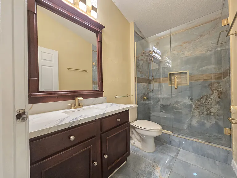 5025 Foxcroft Ct — Photo 24