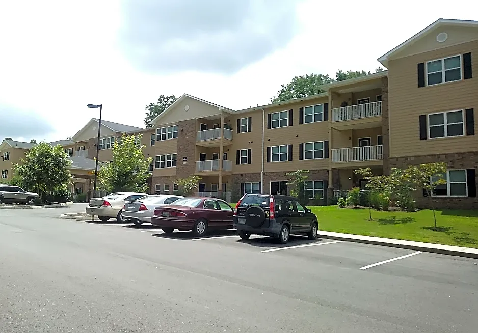 Walters Ridge Apartments — Photo 2
