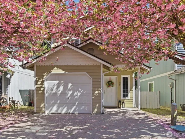 88 NW Lopez Lane, Bremerton, WA 98311