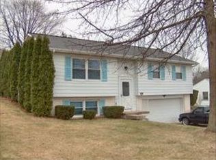 2012 N Konkle Rd, Montoursville, PA 17754