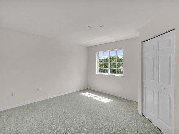 5th image of 520 SW 111TH Avenue #301