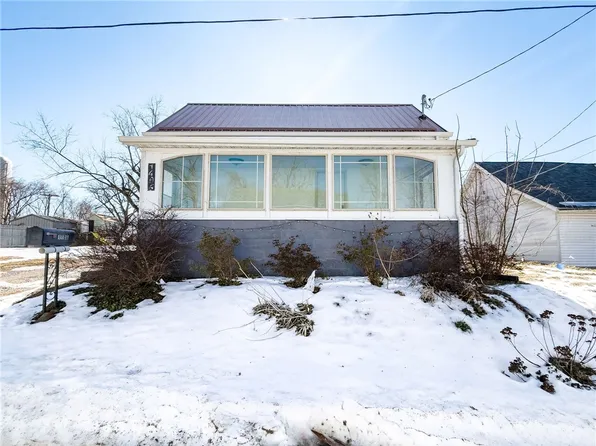 1406 Water St, Lawrenceville, IL 62439