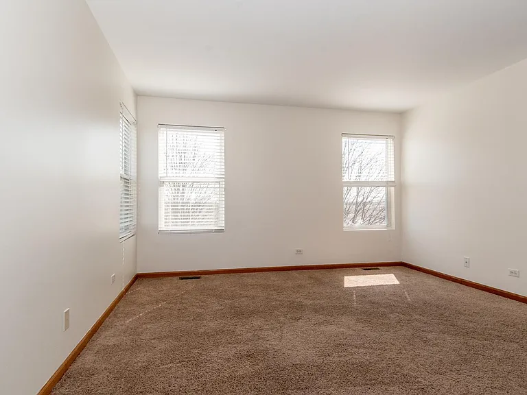4133 Blackstone Dr — Photo 14