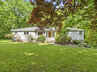 80 Wilson Rd, Bedford, MA 01730