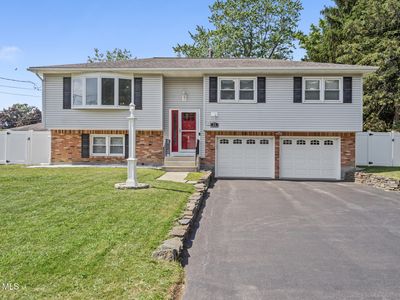 11 Driftwood Drive, Albany, NY, 12205