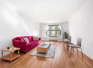 6910 Yellowstone Blvd APT 401, Forest Hills, NY 11375