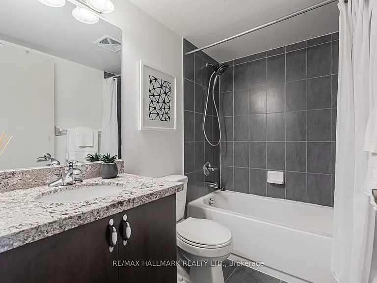 60 Heintzman St #1802 — Photo 22