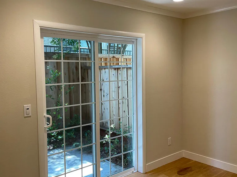 2210 Ida Dr — Photo 4