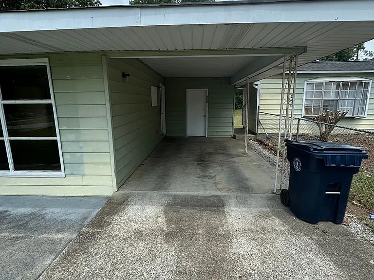 6905 Moreview Rd — Photo 2
