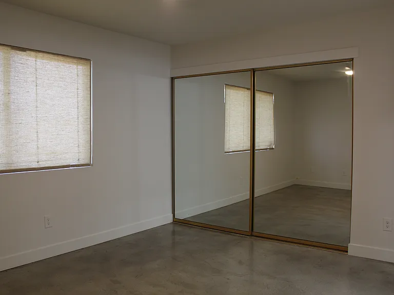 1135 Myra Ave — Photo 27