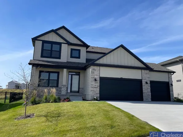 11304 N 169th St, Bennington, NE 68007