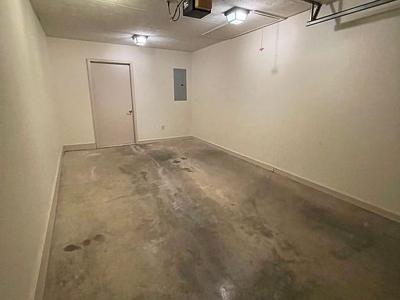 2nd image of 284 Emerald Dr