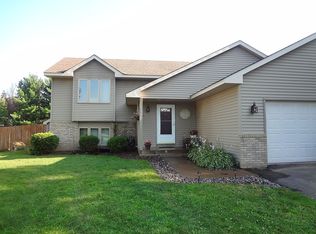 530 W 7th Street Ct, Rush City, MN 55069
