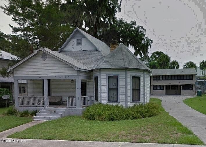 1st image of 23 NE Sanchez Ave