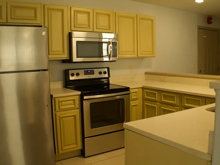 College Center Apartments — Photo 57