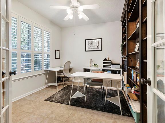 5th image of 14 Middle Gate Pl