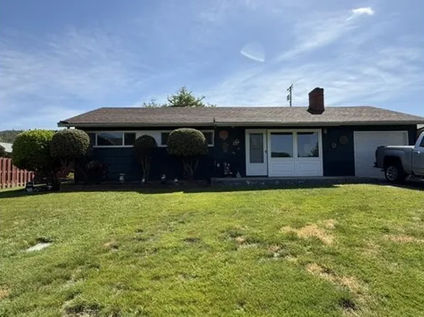 247 Oak St, Riddle, OR 97469
