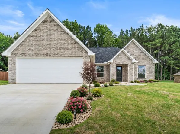 801 Willow Oak Dr, Atlanta, TX 75551