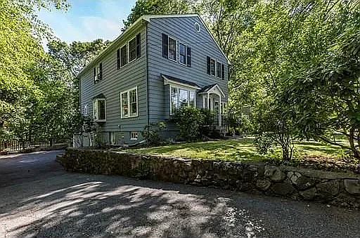 42 Charlemont St