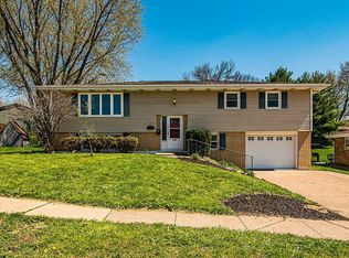 1896 Carter Rd, Dubuque, IA 52001