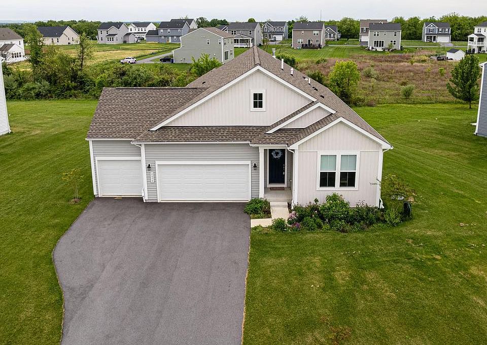 1st image of 2098 Mandarin Dr