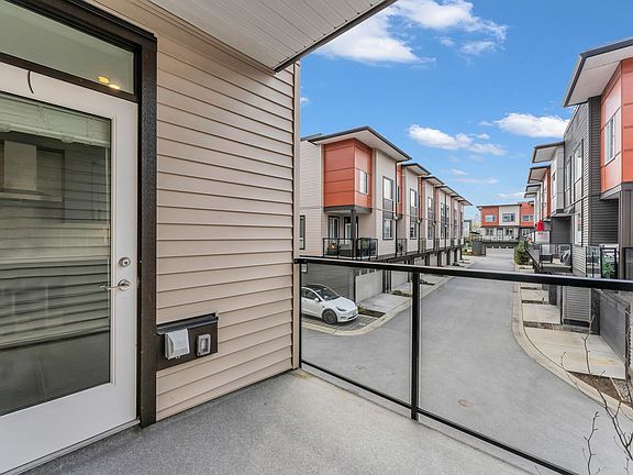 5th image of 18887 72a Ave #13
