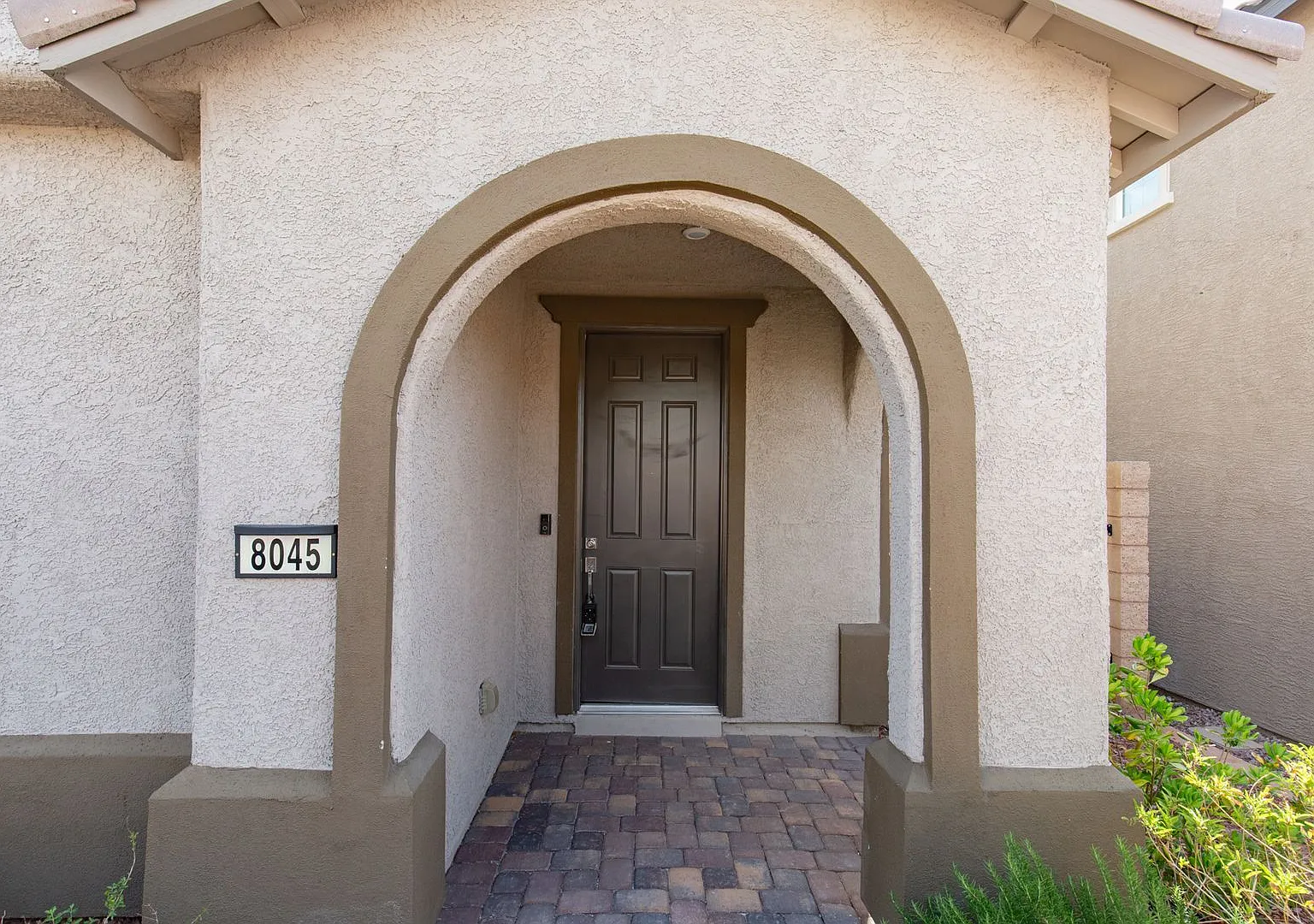 Newer home in gated Skye Canyon community — Photo 4