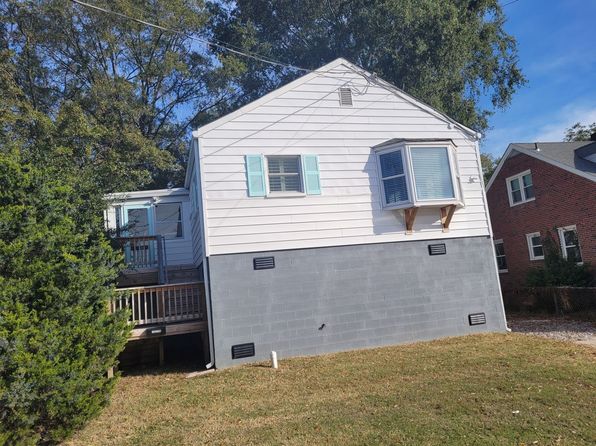 1226 Richmond Cres