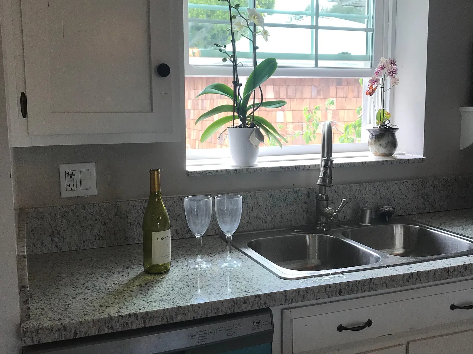 2 bed, 1800 sqft, $4,375 — Photo 3