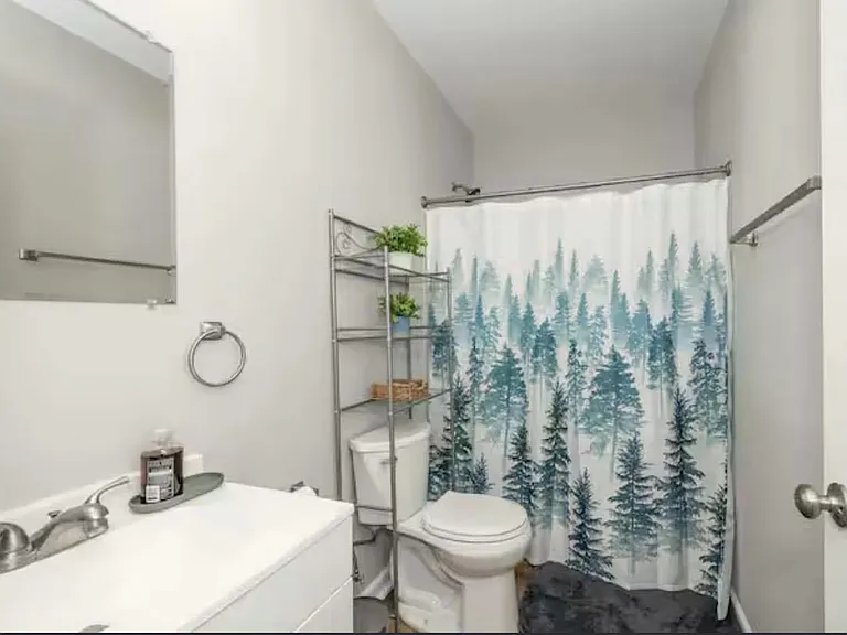 887 Lexington Ave #1 — Photo 9