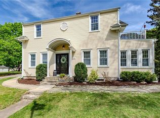 43 Brayton Rd, Smithfield, RI 02917