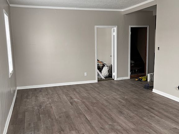 2nd image of 87 Main St APT 3