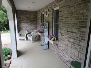 1268 Taylor Rd, Brighton, MI 48114