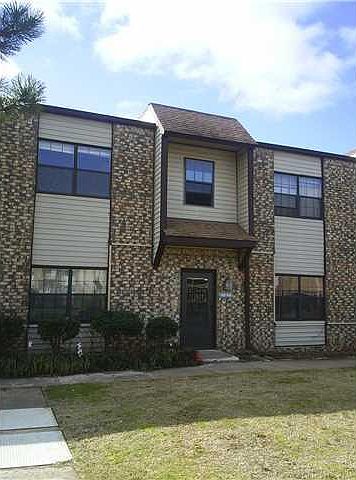 1st image of 401 12th Ave #225