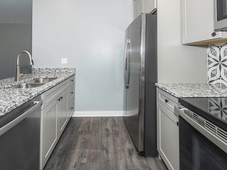 5395 Plymouth Rd — Photo 14