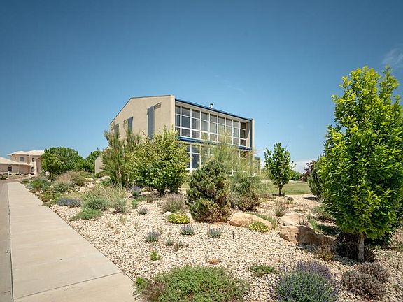 4th image of 1111 Lavender Way