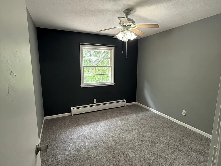 1319 Circle Terrace Blvd NE #1 — Photo 10