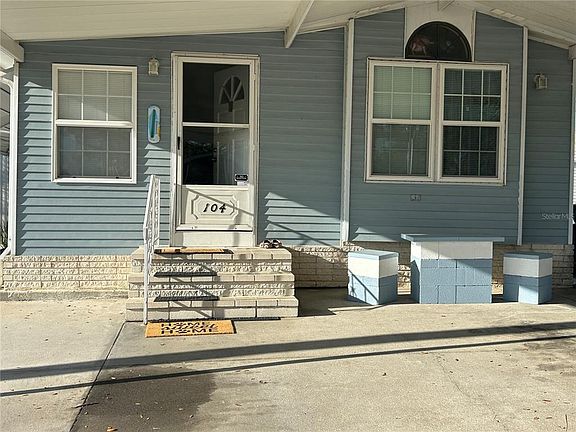 2nd image of 104 Rough Ln
