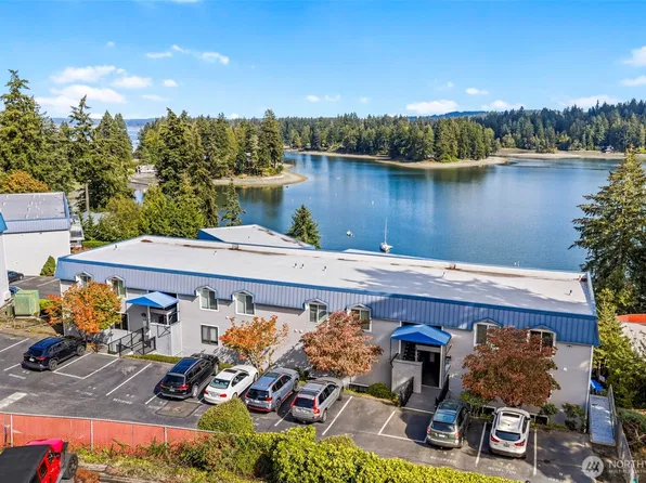 924 Shorewood Drive #E-49, Bremerton, WA 98312