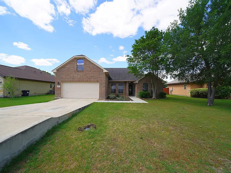 15805 Fair Ln — Photo 2