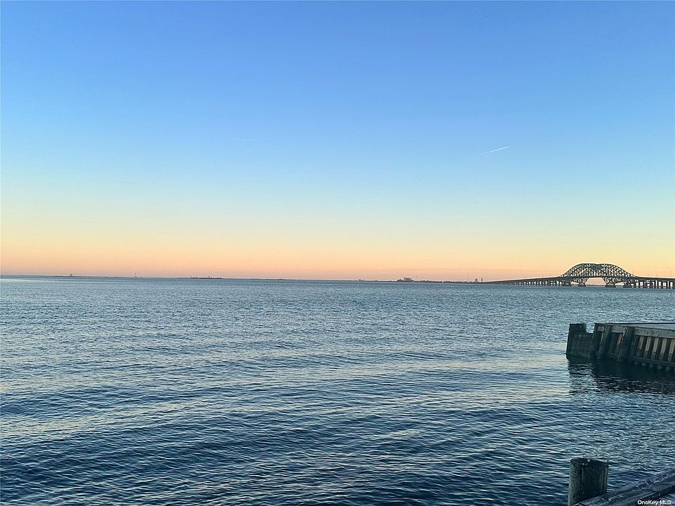 1st image of 120 Oak Neck Lane