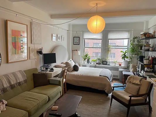 Rented by Compass | media 9