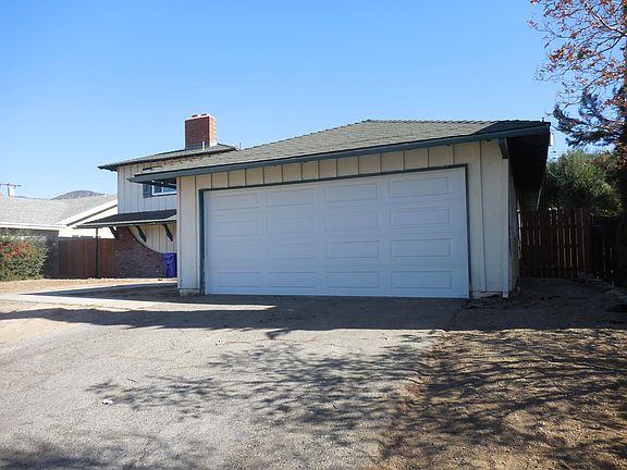 ATTACHED GARAGE