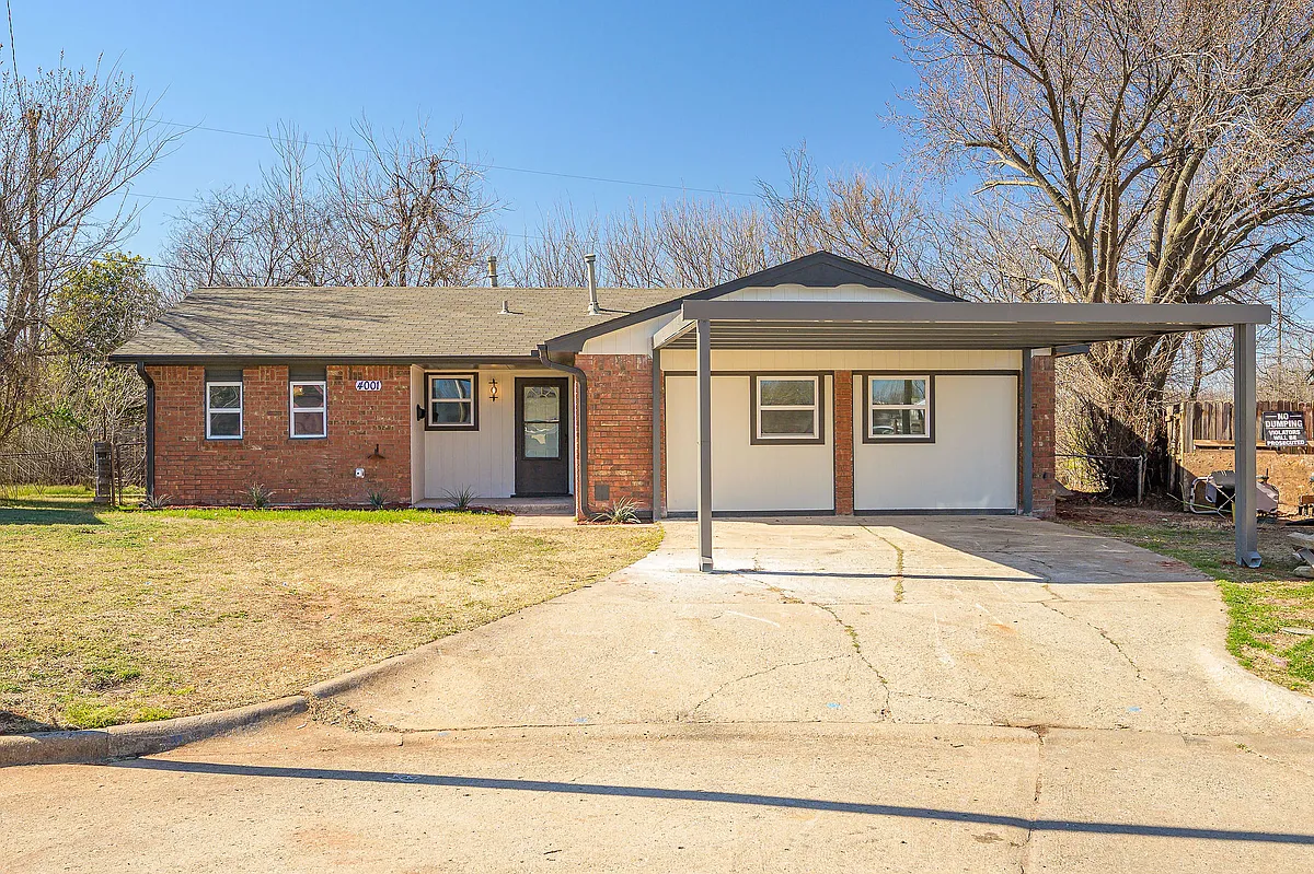 Building Photo - 4001 SE 45th St