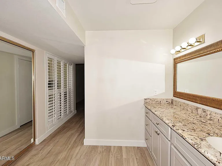 4111 N 87th Pl — Photo 25