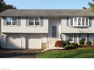 124 Barnyard Rd, Rocky Hill, CT 06067