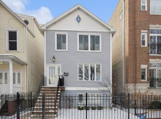1637 W Wolfram St #G, Chicago, IL 60657