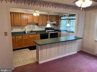 1737 Stokesley Rd, Dundalk, MD 21222