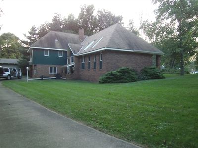4110 N Vineyard Dr, Port Clinton, OH, 43452