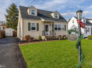 127 Hoover Ave, Hamilton, NJ 08619